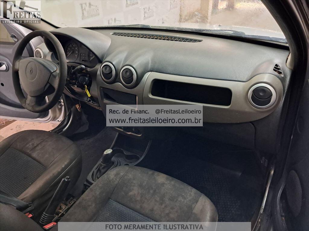 Foto 5: RENAULT/SANDERO AUT1016V, 11/11, PLACA: E__-___0, GASOL/ALC, PRATA
