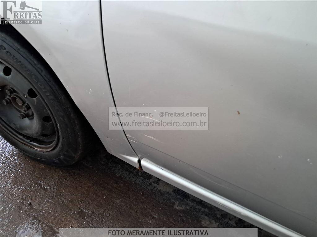 Foto 9 de 27: RENAULT/SANDERO AUT1016V, 11/11, PLACA: E__-___0, GASOL/ALC, PRATA