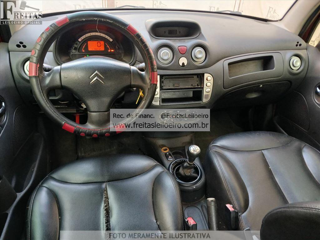 Foto 5: CITROEN/C3 GLX 14 FLEX, 10/11, PLACA: N__-___3, GASOL/ALC, VERMELHA