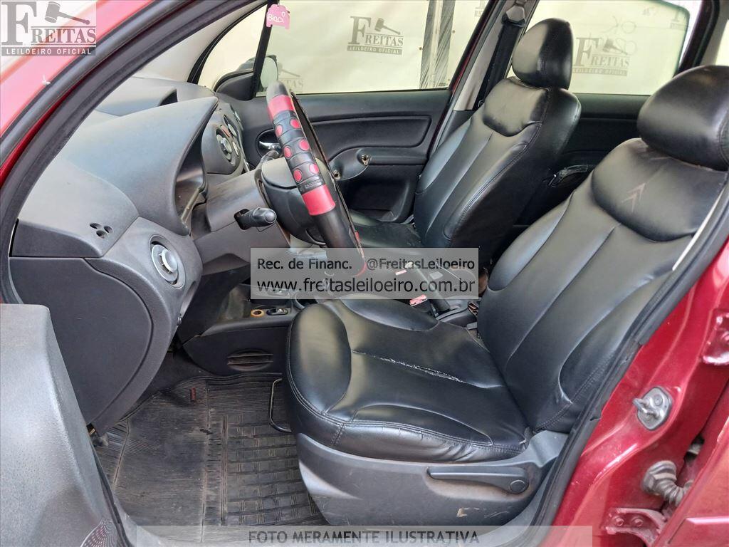 Foto 6 de 21: CITROEN/C3 GLX 14 FLEX, 10/11, PLACA: N__-___3, GASOL/ALC, VERMELHA