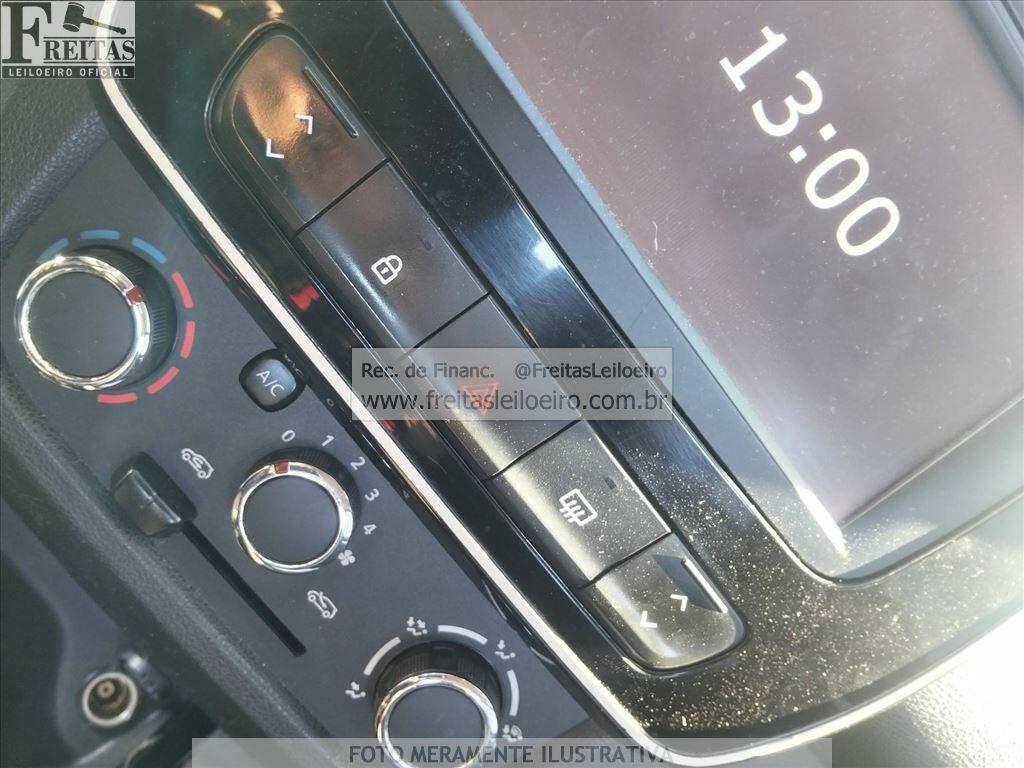 Foto 11 de 16: RENAULT/KWID INTENS 10MT, 18/19, PLACA: E__-___0, GASOL/ALC, BRANCA