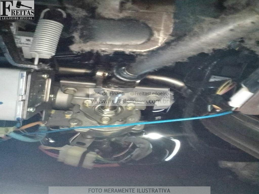 Foto 12 de 16: RENAULT/KWID INTENS 10MT, 18/19, PLACA: E__-___0, GASOL/ALC, BRANCA