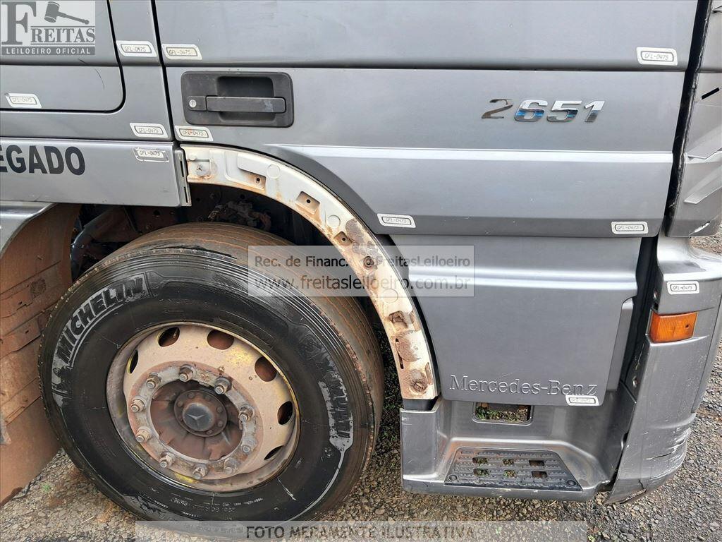 Foto 18 de 28: M.BENZ/ACTROS 2651LS6X4, 17/18, PLACA: G__-___5, DIESEL, CINZA
