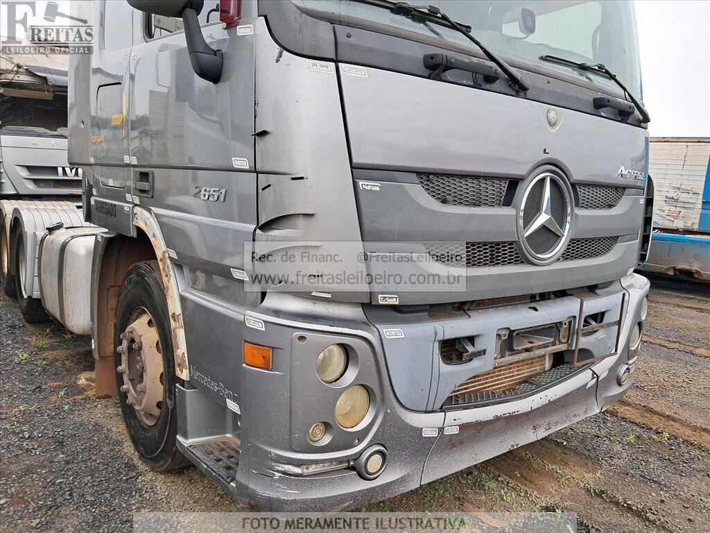 Foto 19 de 28: M.BENZ/ACTROS 2651LS6X4, 17/18, PLACA: G__-___5, DIESEL, CINZA