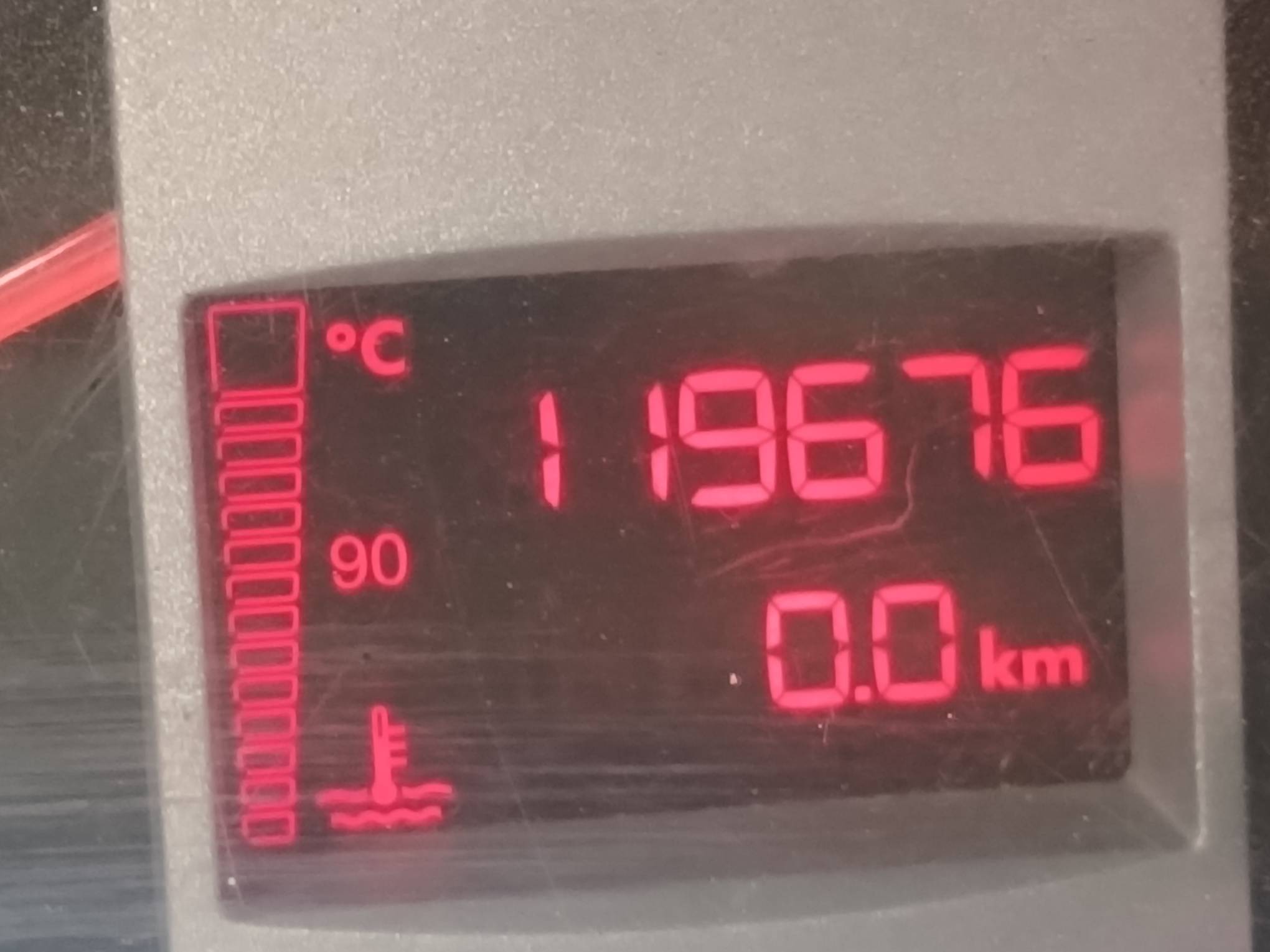 Foto 17 de 17: VW/GOL 1.0 GIV, 08/09, PLACA: E__-___5, GASOL/ALC, BRANCA
