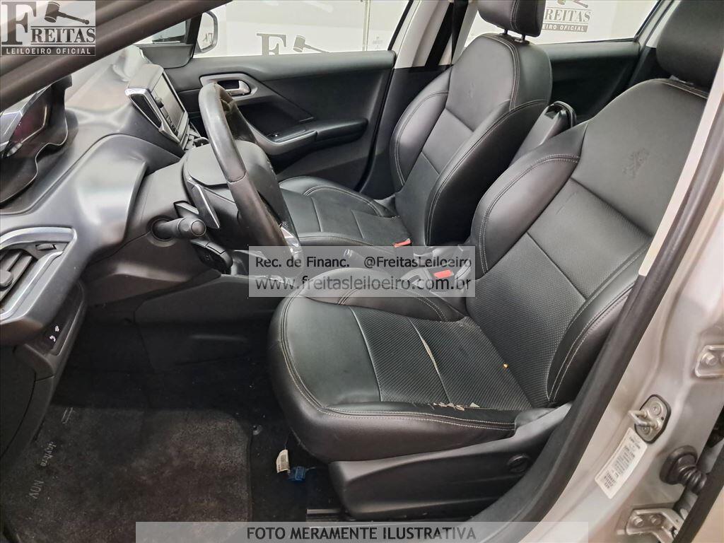 Foto 6 de 24: PEUGEOT/208 GRIFFE A, 15/15, PLACA: F__-___8, GASOL/ALC, PRATA