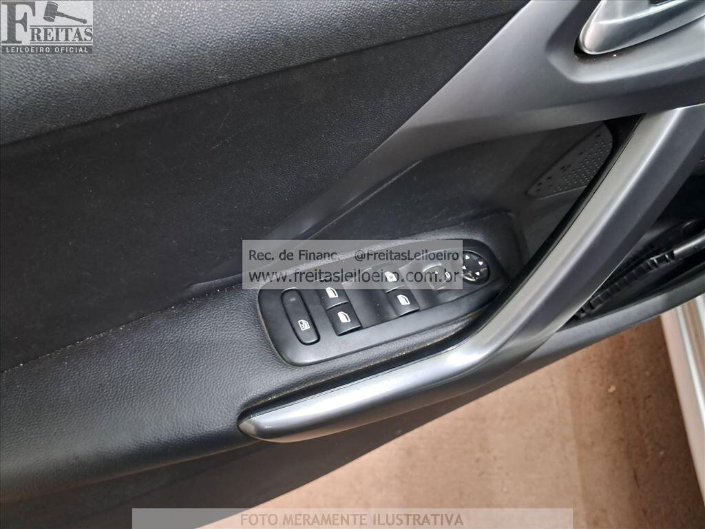 Foto 13 de 24: PEUGEOT/208 GRIFFE A, 15/15, PLACA: F__-___8, GASOL/ALC, PRATA
