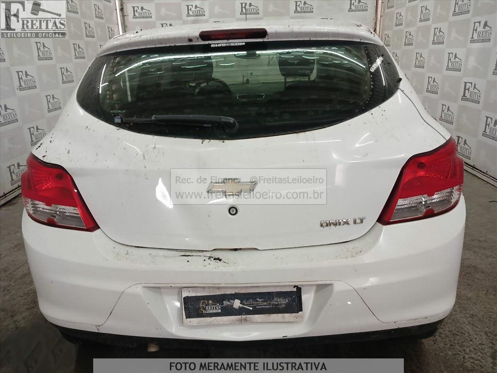 Foto 17 de 18: CHEVROLET/ONIX 1.0MT LT, 13/14, PLACA: F__-___5, GASOL/ALC, BRANCA