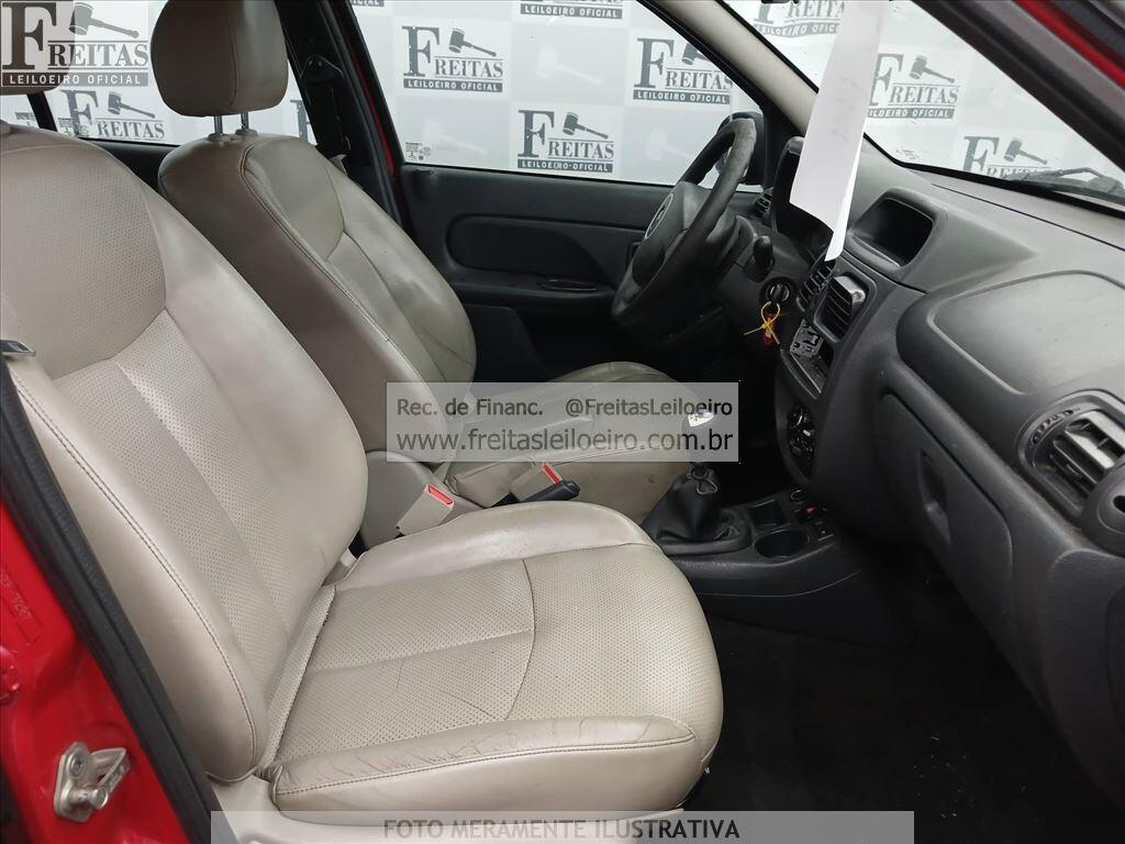 Foto 6 de 19: I/RENAULT CLIO EXP1016VH, 15/16, PLACA: A__-___7, GASOL/ALC, VERMELHA