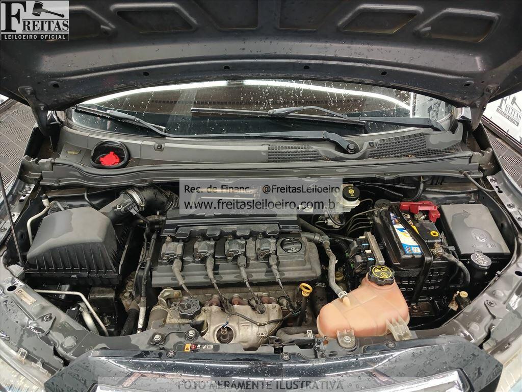 Foto 9 de 19: CHEVROLET/ONIX 1.4MT LTZ, 14/14, PLACA: F__-___7, GASOL/ALC, PRETA