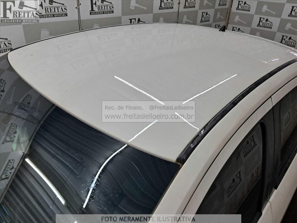 Foto 15 de 25: VW/NOVO GOL TL MCV, 17/17, PLACA: P__-___2, GASOL/ALC, BRANCA