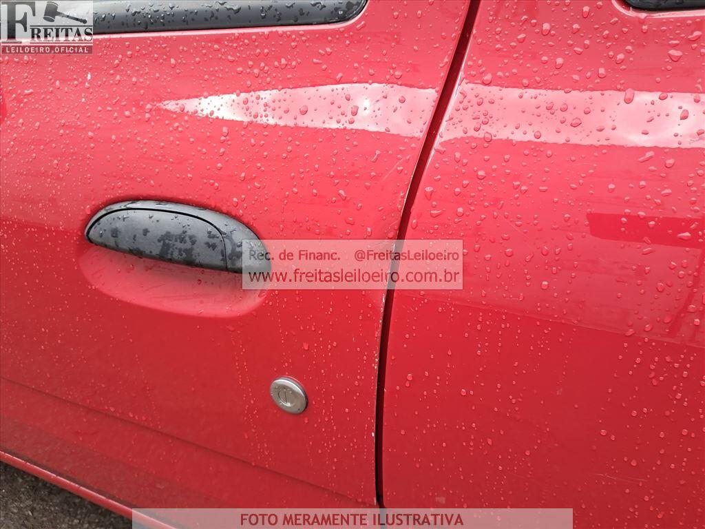 Foto 21 de 23: I/RENAULT CLIO EXP1016VH, 14/15, PLACA: F__-___6, GASOL/ALC, VERMELHA