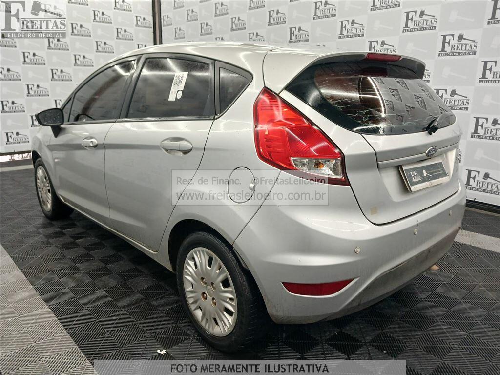 Foto 3: FORD/FIESTA HA 1.5L S, 13/14, PLACA: O__-___1, GASOL/ALC, PRATA