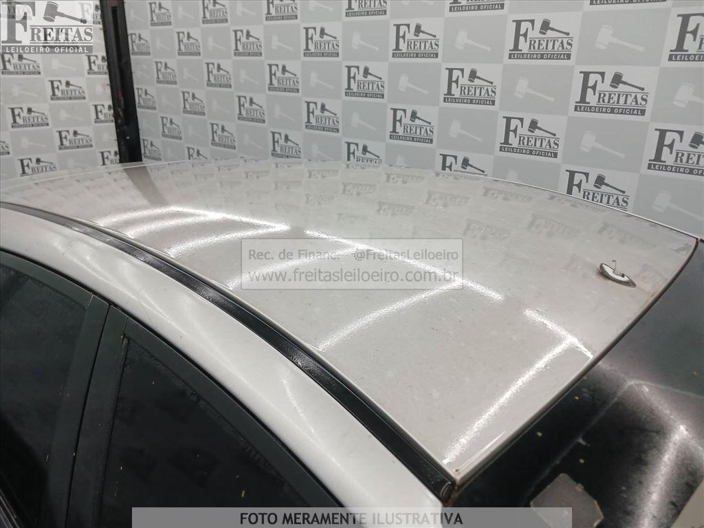 Foto 8 de 17: FORD/FIESTA HA 1.5L S, 13/14, PLACA: O__-___1, GASOL/ALC, PRATA