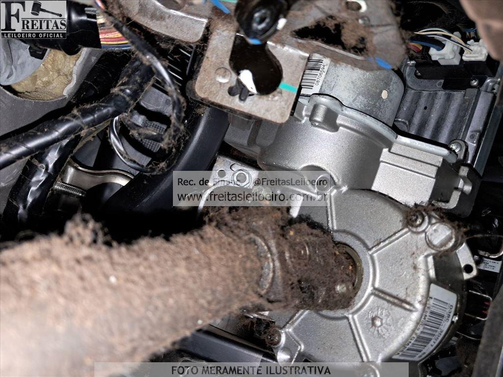 Foto 13 de 17: FORD/FIESTA HA 1.5L S, 13/14, PLACA: O__-___1, GASOL/ALC, PRATA