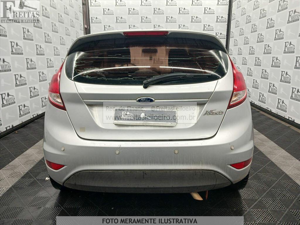 Foto 15 de 17: FORD/FIESTA HA 1.5L S, 13/14, PLACA: O__-___1, GASOL/ALC, PRATA