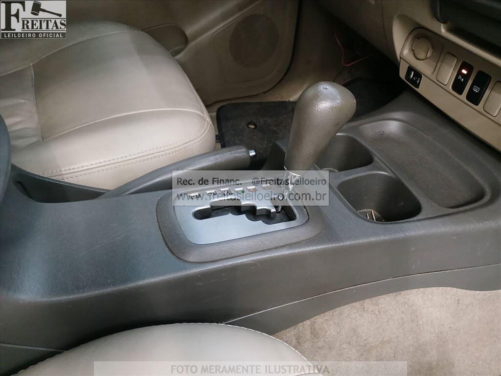 Foto 8 de 18: I/TOYOTA HILUX SW4 4X2SR, 12/12, PLACA: F__-___1, GASOL/ALC, BRANCA