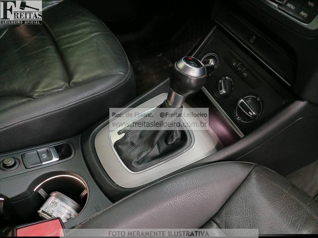 Foto 8 de 18: I/AUDI Q3 2.0TFSI, 14/15, PLACA: Q__-___1, GASOLINA, PRETA