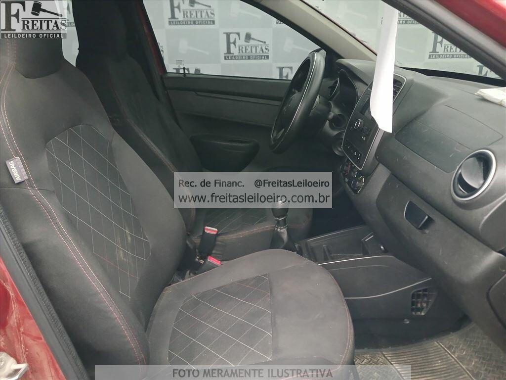 Foto 6 de 20: RENAUT/KWID ZEN 10MT, 19/20, PLACA: L__-___3, GASOL/ALC, VERMELHA