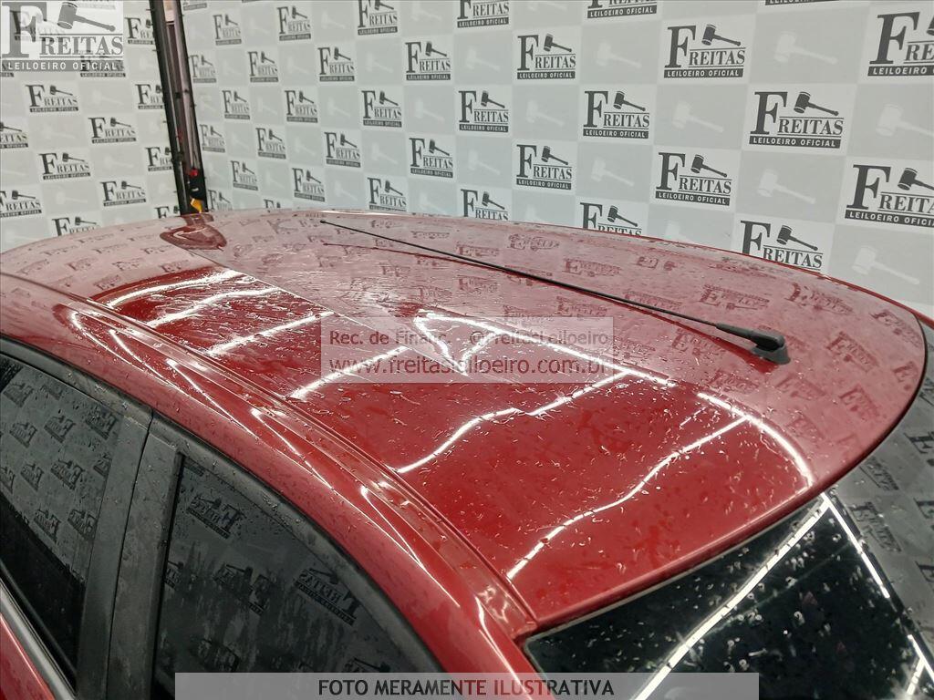 Foto 8 de 20: RENAUT/KWID ZEN 10MT, 19/20, PLACA: L__-___3, GASOL/ALC, VERMELHA