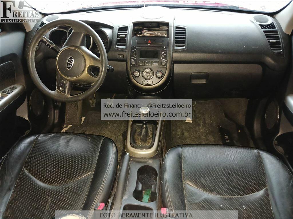 Foto 5: I/KIA SOUL EX 1.6 FF MT, 12/13, PLACA: K__-___0, GASOL/ALC, VERMELHA