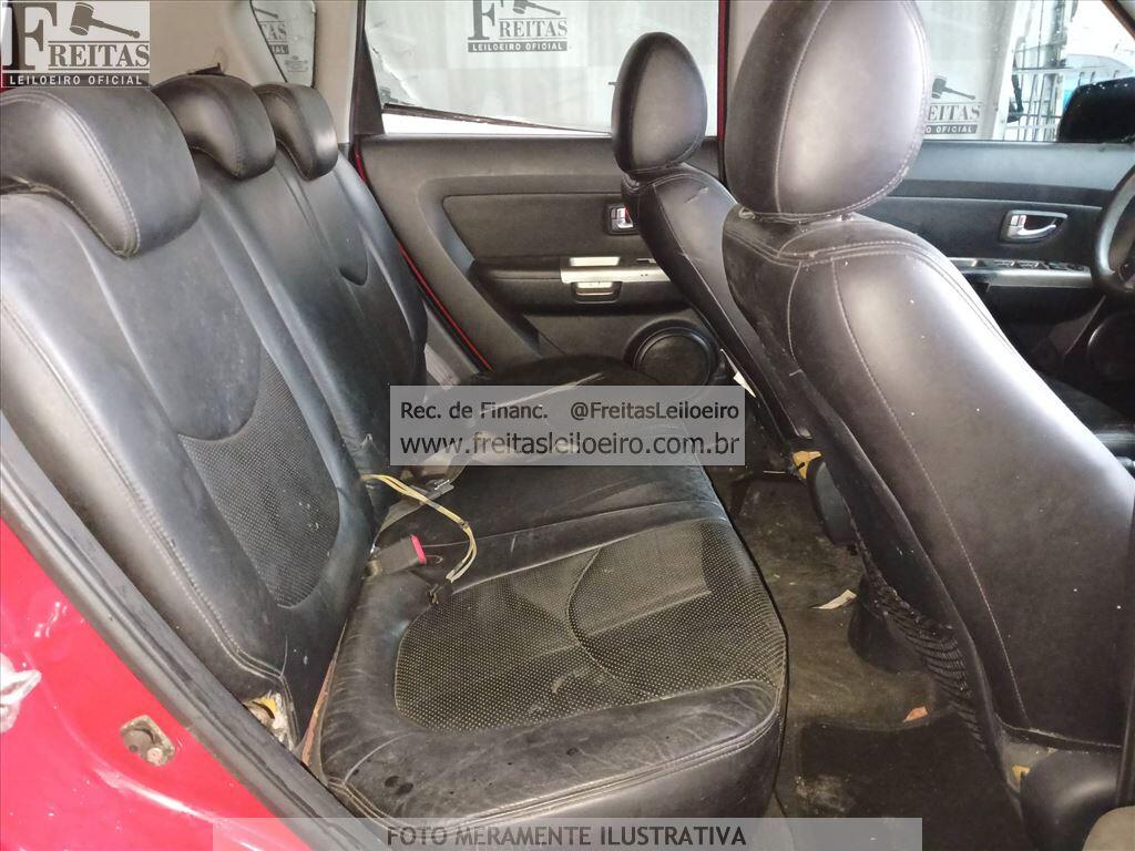Foto 7 de 24: I/KIA SOUL EX 1.6 FF MT, 12/13, PLACA: K__-___0, GASOL/ALC, VERMELHA