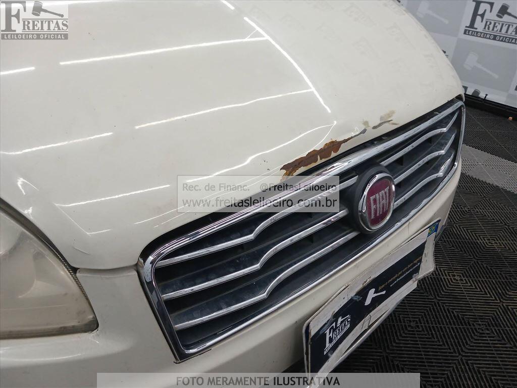 Foto 17 de 22: FIAT/LINEA ABSOL. 1.8 DL, 14/15, PLACA: K__-___0, GASOL/ALC/GN, BRANCA