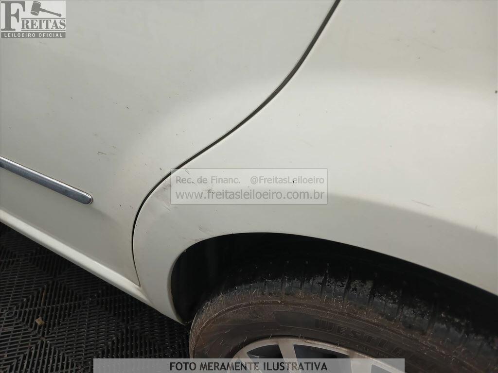 Foto 18 de 22: FIAT/LINEA ABSOL. 1.8 DL, 14/15, PLACA: K__-___0, GASOL/ALC/GN, BRANCA