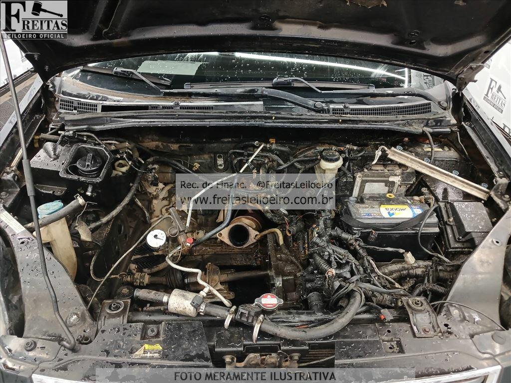 Foto 10 de 18: I/NISSAN SENTRA 20S FLEX, 09/10, PLACA: L__-___0, GASOL/ALC/GN, PRETA