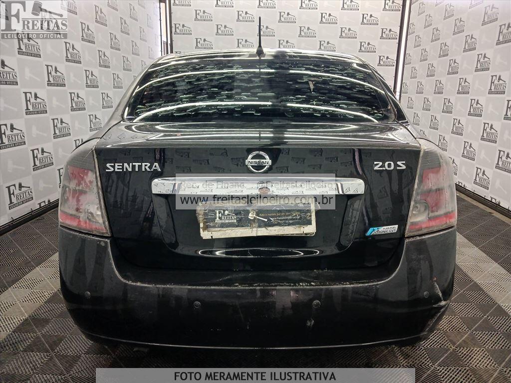Foto 15 de 18: I/NISSAN SENTRA 20S FLEX, 09/10, PLACA: L__-___0, GASOL/ALC/GN, PRETA