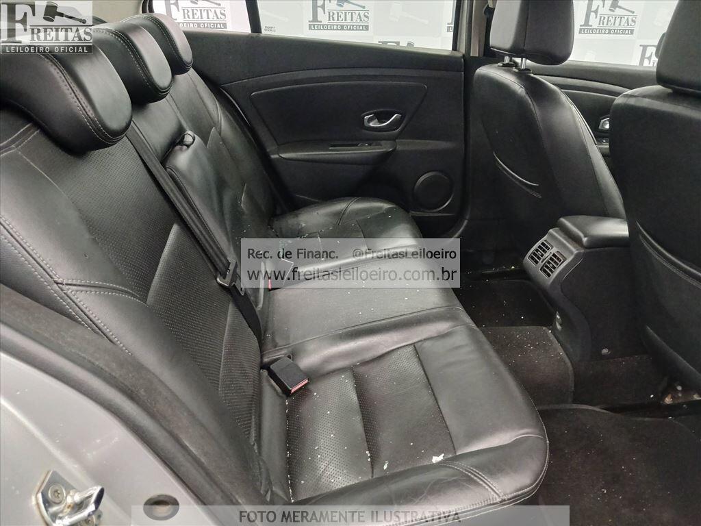 Foto 7 de 21: I/RENAULT FLUENCE DYN20A, 11/12, PLACA: L__-___0, GASOL/ALC, PRATA