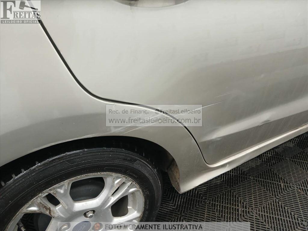 Foto 17 de 23: FORD/KA SEL 1.5 HA B, 16/17, PLACA: L__-___5, GASOL/ALC/GN, PRATA
