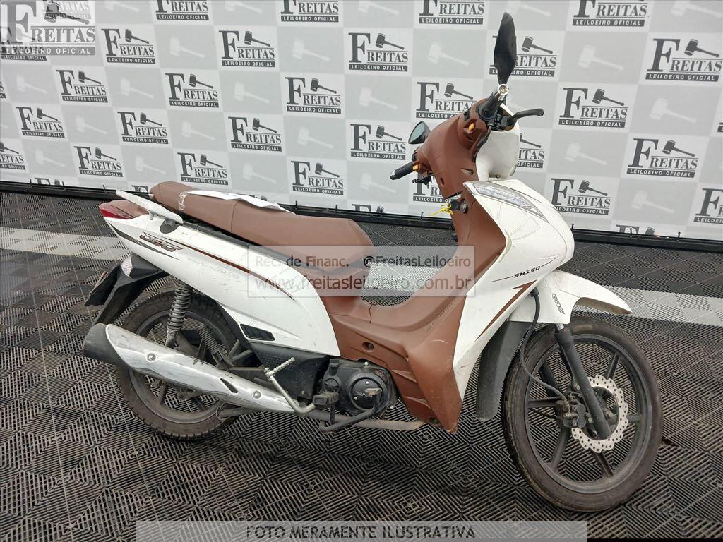 Foto 2: SHINERAY/SHI 50, 25/26, PLACA: Q__-___8, GASOLINA, BRANCA