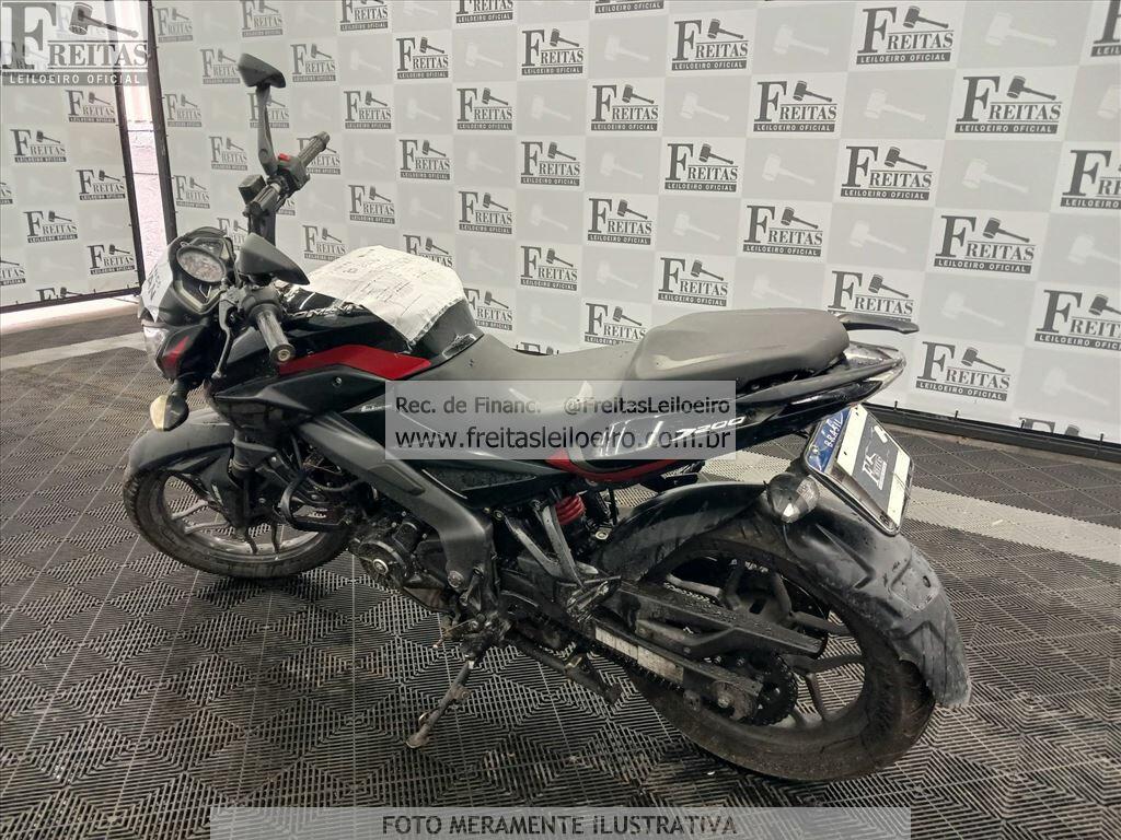 Foto 3: BAJAJ/DOMINAR D200, 25/25, PLACA: T__-___6, GASOLINA, PRETA