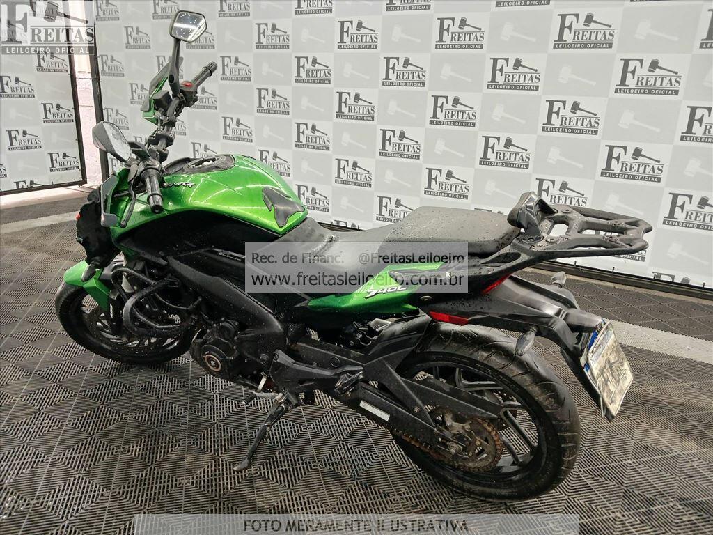 Foto 3: BAJAJ/DOMINAR D400 T, 23/23, PLACA: F__-___6, GASOLINA, VERDE