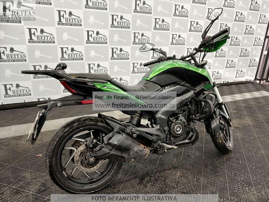 Foto 4: BAJAJ/DOMINAR D400 T, 23/23, PLACA: F__-___6, GASOLINA, VERDE