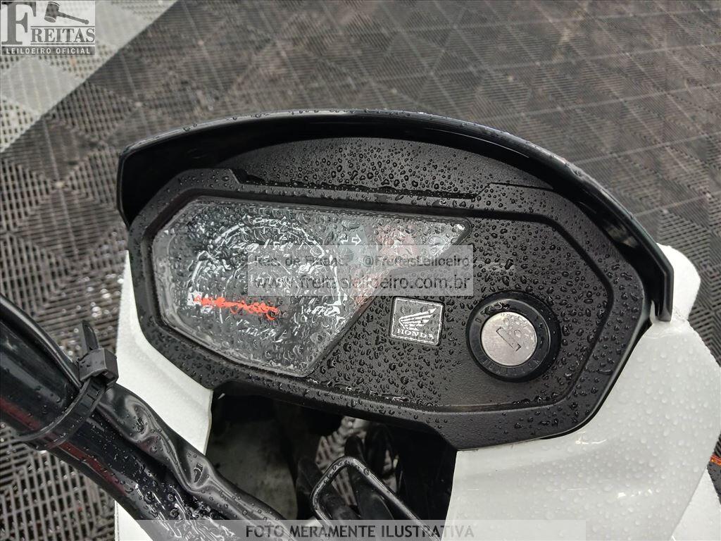Foto 5: HONDA/POP 110I ES, 25/26, PLACA: U__-___8, GASOLINA, BRANCA