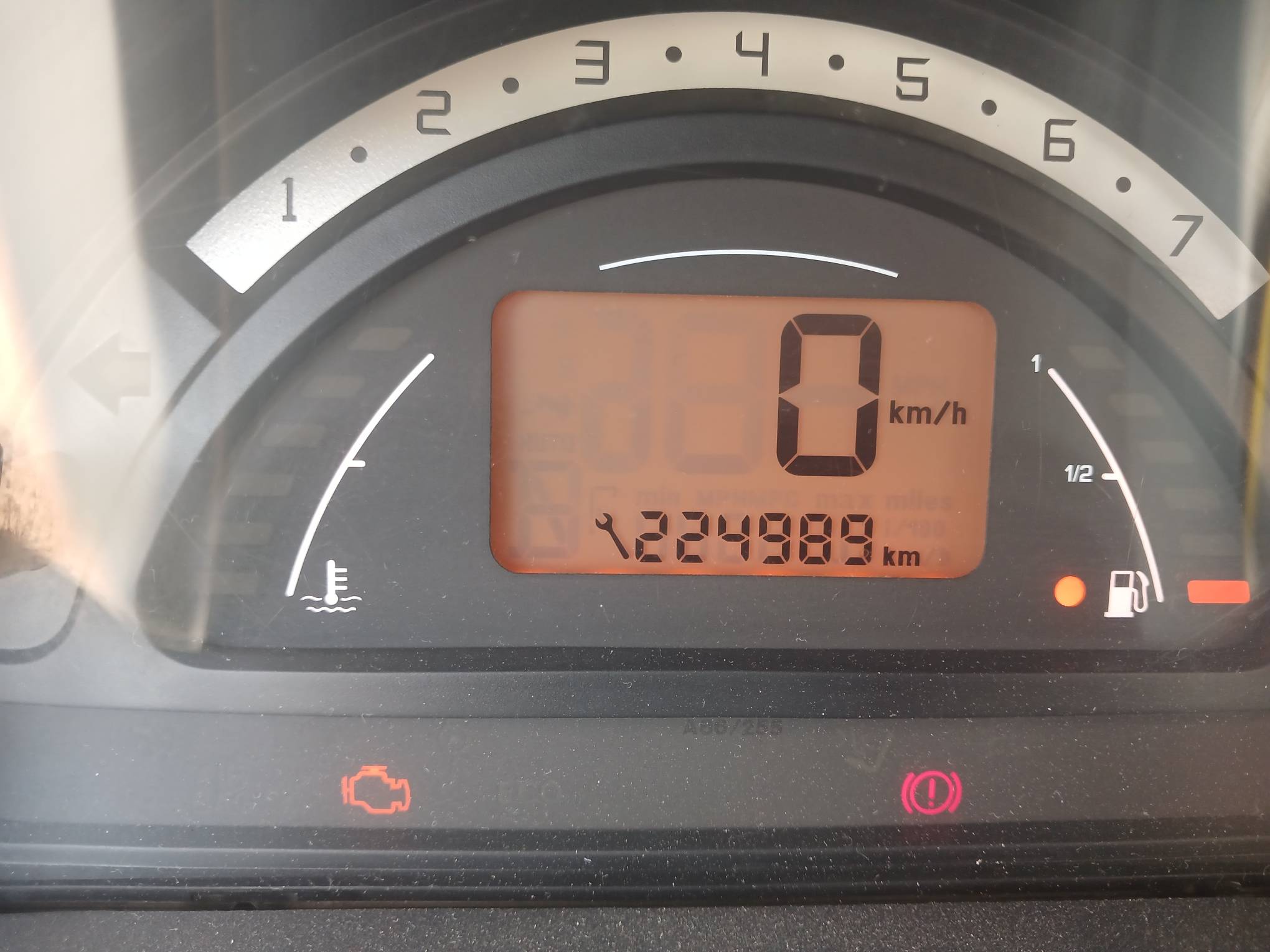 Foto 20 de 20: CITROEN/C3 GLX 14 FLEX, 07/08, PLACA: D__-___5, GASOL/ALC, PRATA