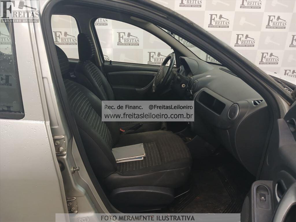 Foto 6 de 18: RENAULT/SANDERO EXP 16, 12/12, PLACA: E__-___0, GASOL/ALC, PRATA