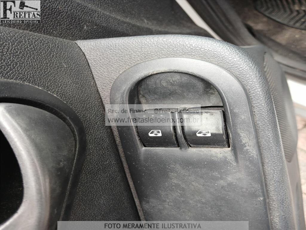 Foto 17 de 18: RENAULT/SANDERO EXP 16, 12/12, PLACA: E__-___0, GASOL/ALC, PRATA
