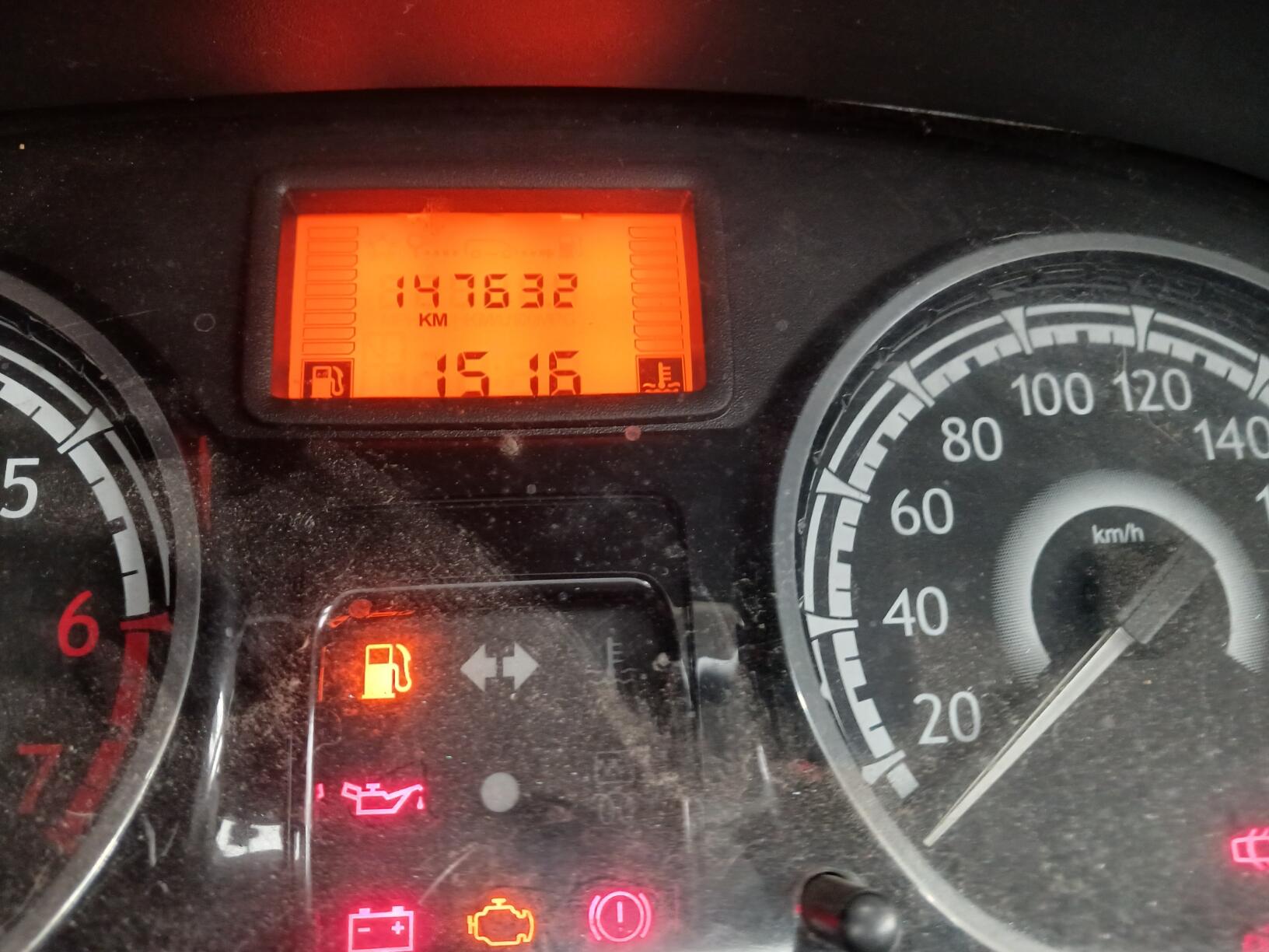 Foto 18 de 18: RENAULT/SANDERO EXP 16, 12/12, PLACA: E__-___0, GASOL/ALC, PRATA