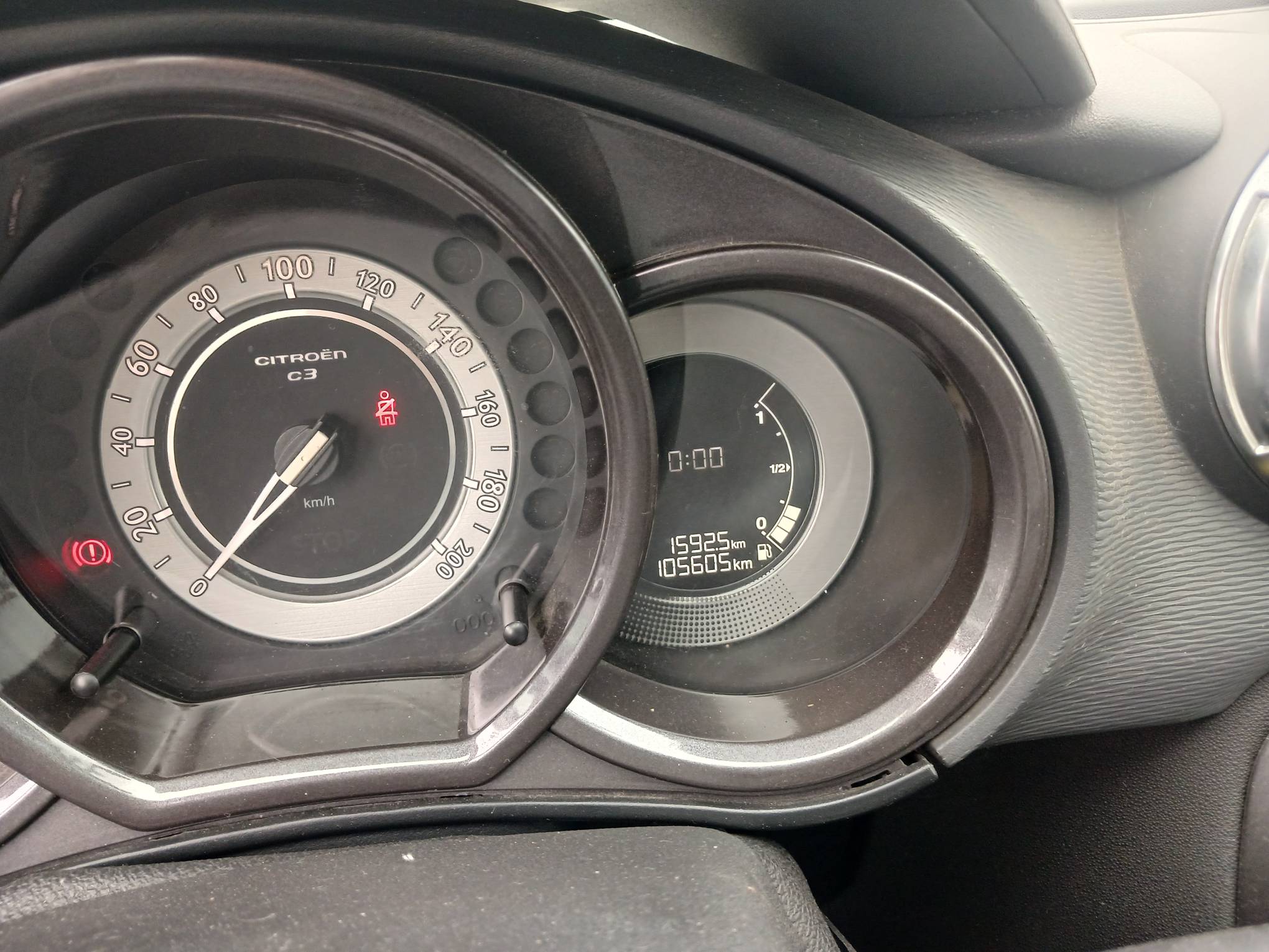 Foto 19 de 19: CITROEN/C3 90M TENDANCE, 14/14, PLACA: Q__-___5, GASOL/ALC, PRATA