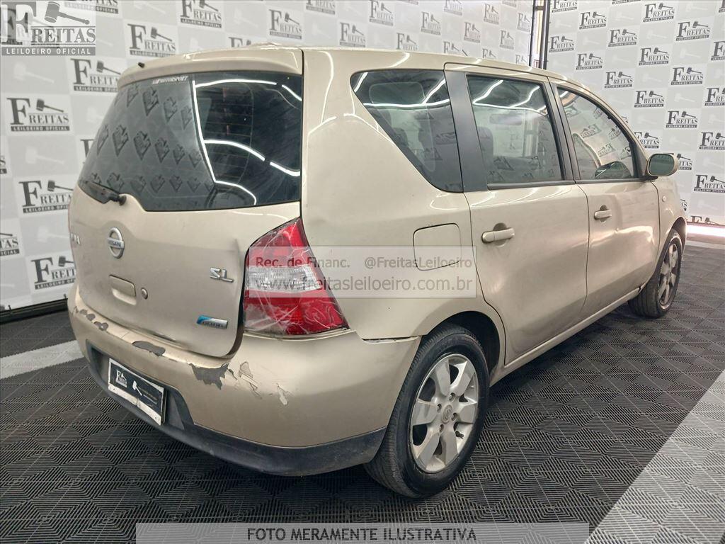 Foto 4: NISSAN/LIVINA 18SL, 09/10, PLACA: E__-___3, GASOL/ALC, BEGE