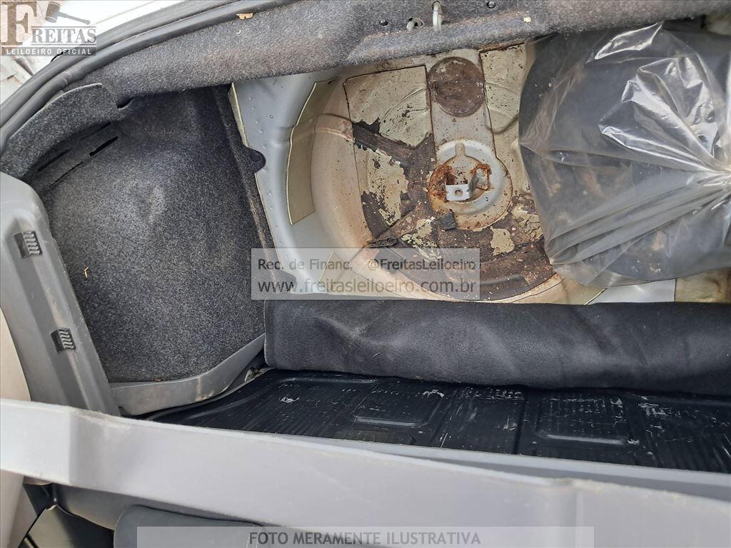 Foto 10 de 21: FIAT/PUNTO ESSENCE 1.8, 11/12, PLACA: E__-___0, GASOL/ALC, PRATA