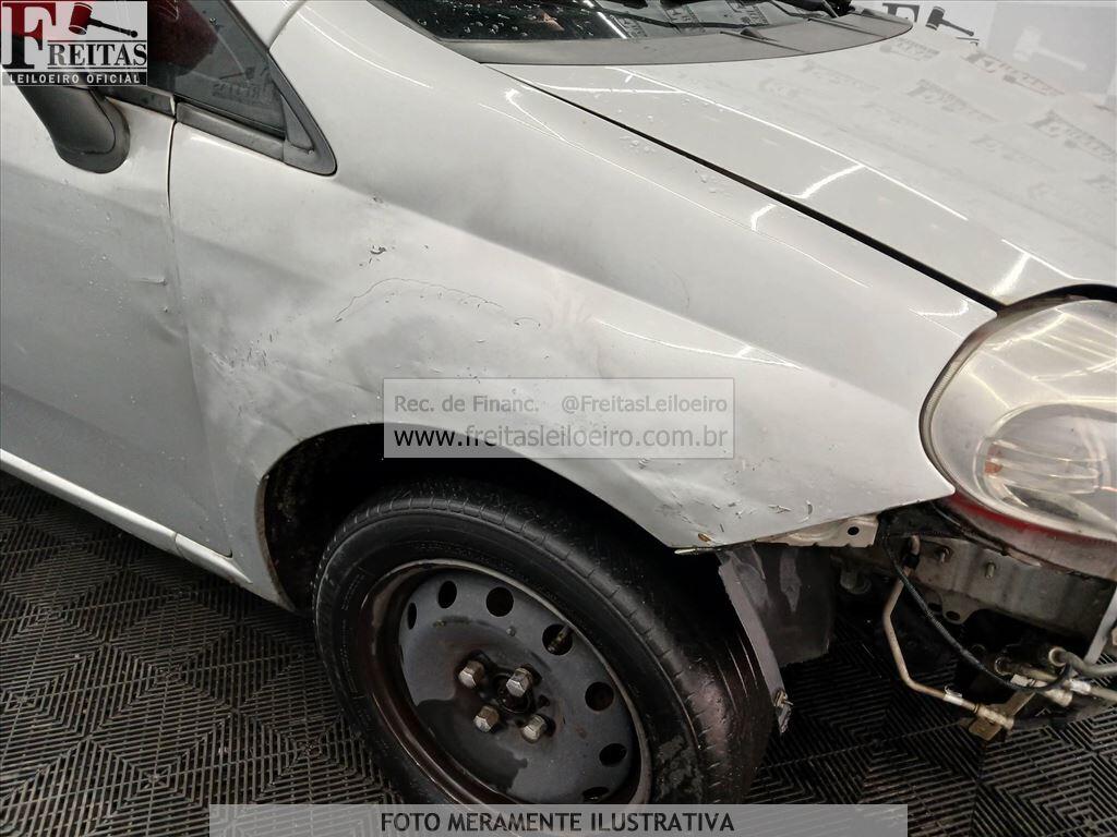 Foto 20 de 21: FIAT/PUNTO ESSENCE 1.8, 11/12, PLACA: E__-___0, GASOL/ALC, PRATA