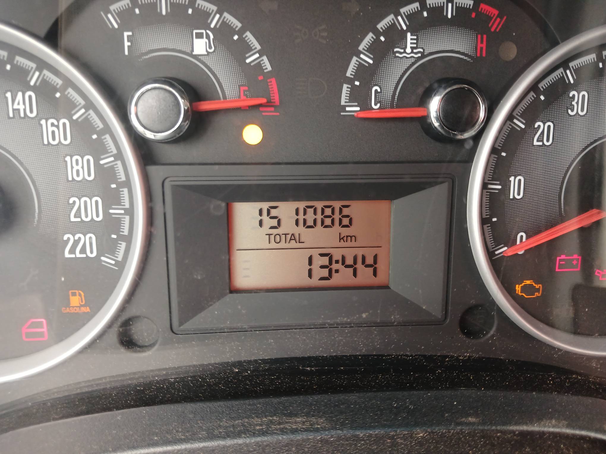 Foto 15 de 15: FIAT/PALIO WK TREKK 1.6, 13/14, PLACA: F__-___4, GASOL/ALC, BRANCA