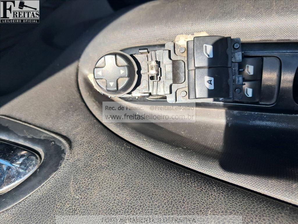 Foto 13 de 20: CITROEN/C3 AIRCROSS GLXM, 13/14, PLACA: F__-___5, GASOL/ALC, PRETA