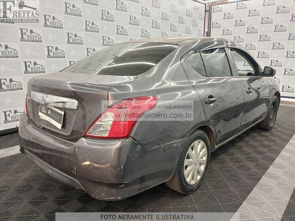 Foto 4: NISSAN/V-DRIVE 10 MT, 21/21, PLACA: R__-___3, GASOL/ALC, CINZA