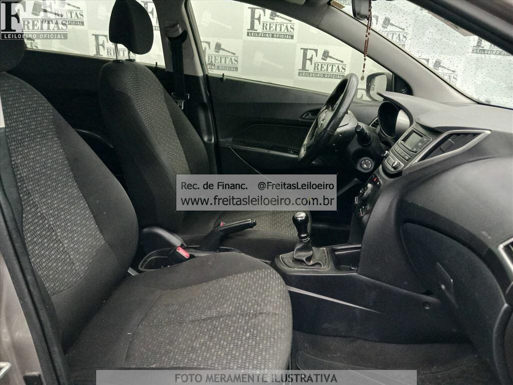 Foto 6 de 20: HYUNDAI/HB20 1.0M COMFOR, 17/18, PLACA: P__-___5, GASOL/ALC, PRATA
