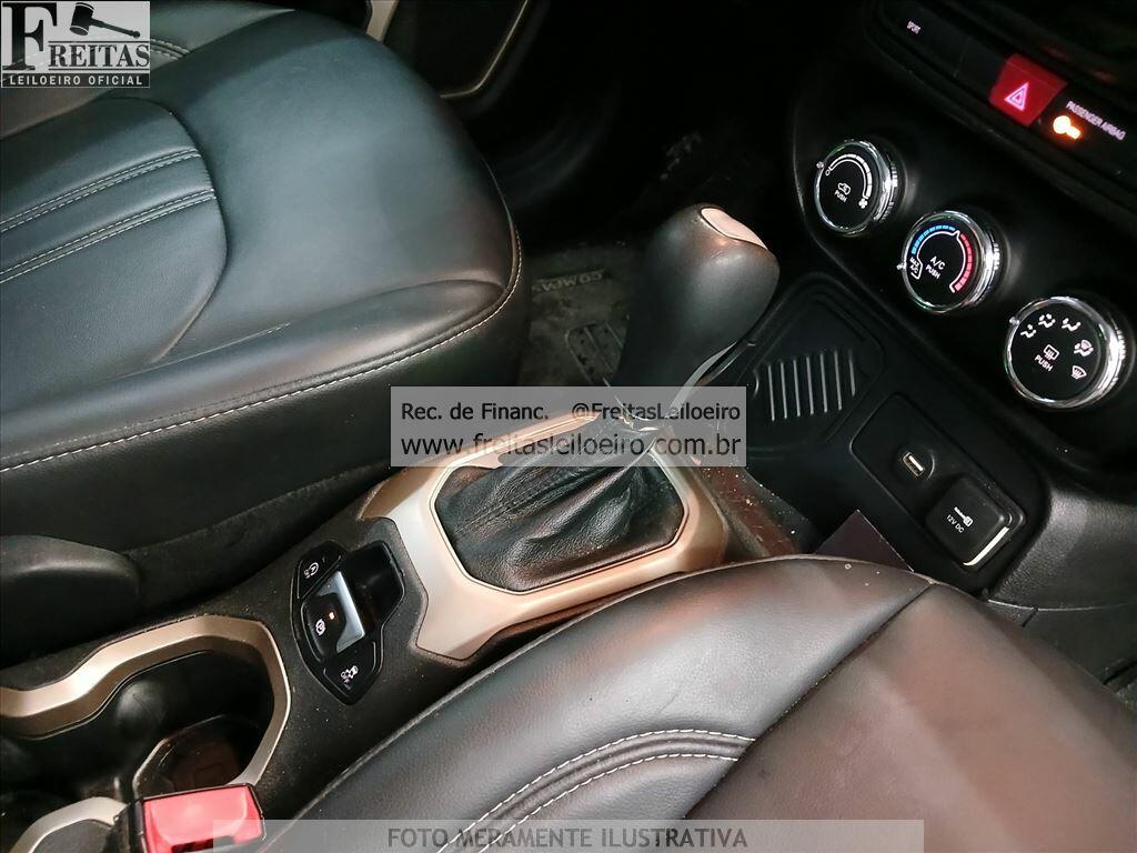 Foto 8 de 20: JEEP/RENEGADE 1.8 AT, 18/18, PLACA: G__-___4, GASOL/ALC, VERDE